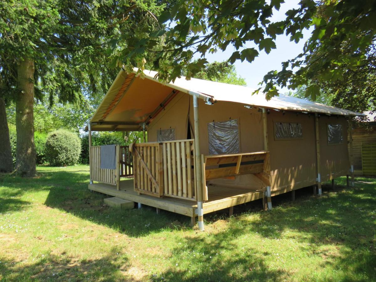 Отель Camping De La Liez Peigney Экстерьер фото